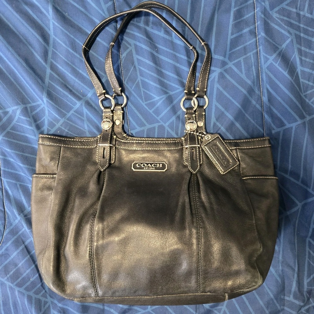Coach gallery East West Black Satchel Bag Zip Closure